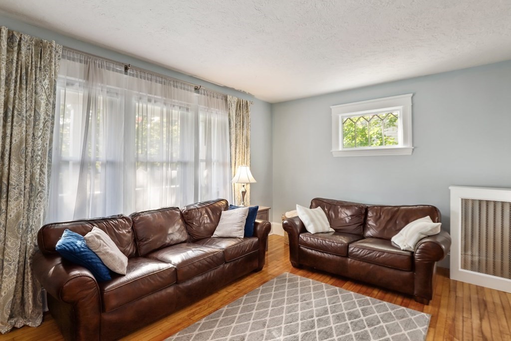 82 Brantwood Road Worcester, MA 01602 - Photo 5 of 28