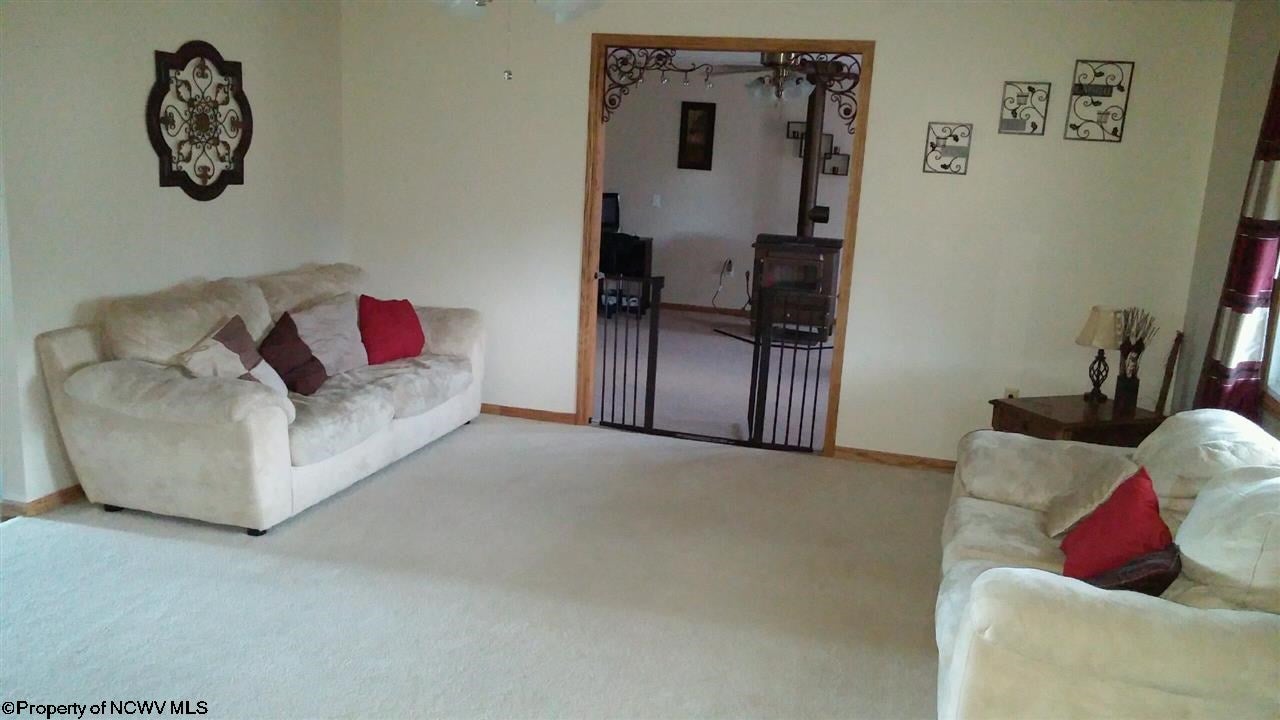 605 D Road Reedsville, WV 26547 - Photo 3 of 17 Gallery Image 3