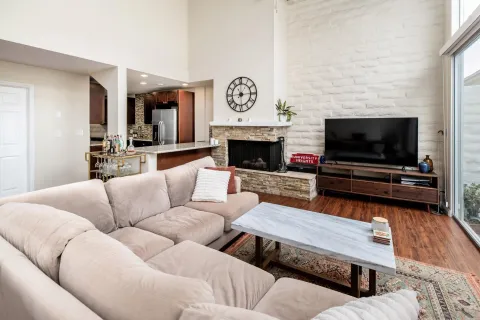 $699,999 | 2544 Navarra Drive, Unit 4, Carlsbad, CA 92009