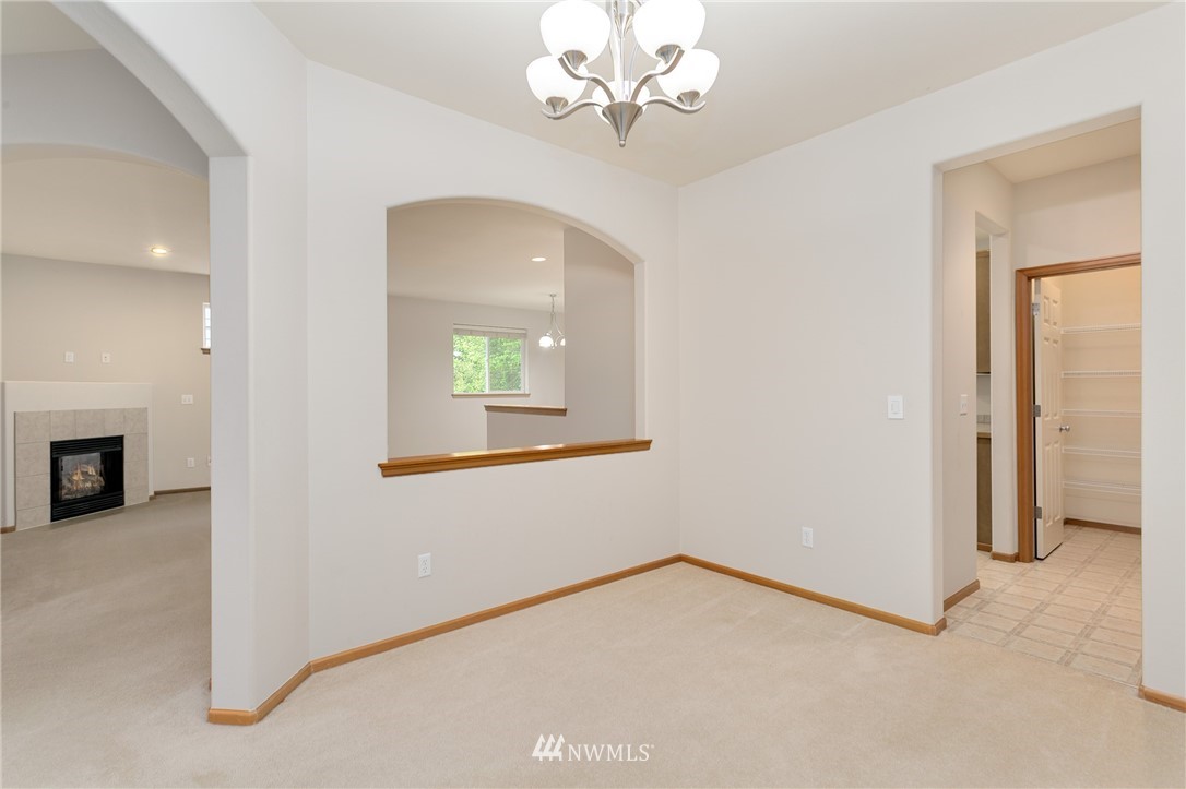 12009 Southeast 186th Street Renton, WA 98058 - Photo 3 of 25 Gallery Image 3