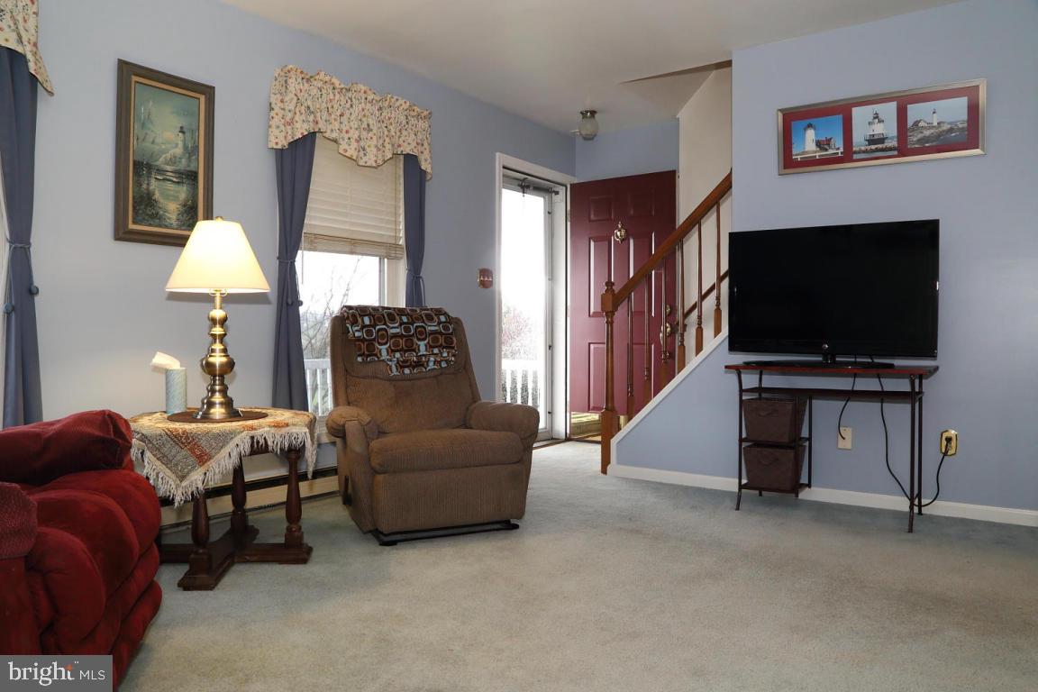 2674 Shumaker Road Manheim, PA 17545 - Photo 3 of 17
