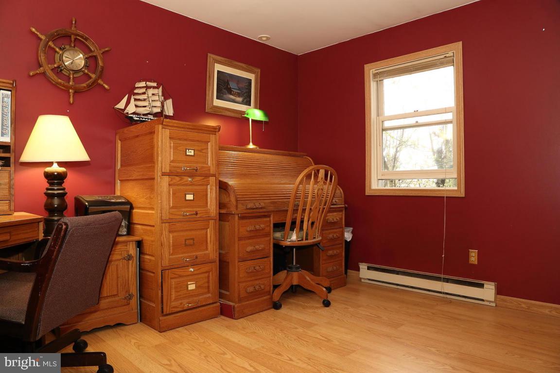 2674 Shumaker Road Manheim, PA 17545 - Photo 8 of 17