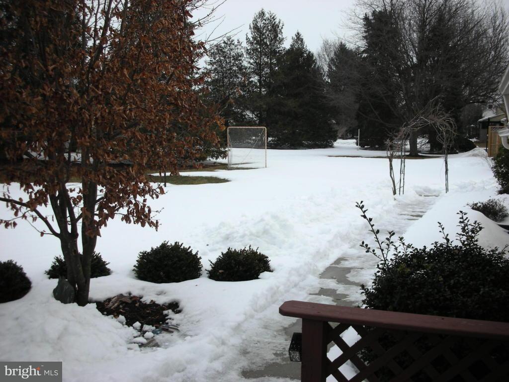 25 Buttonwood Drive Lititz, PA 17543 - Photo 3 of 11