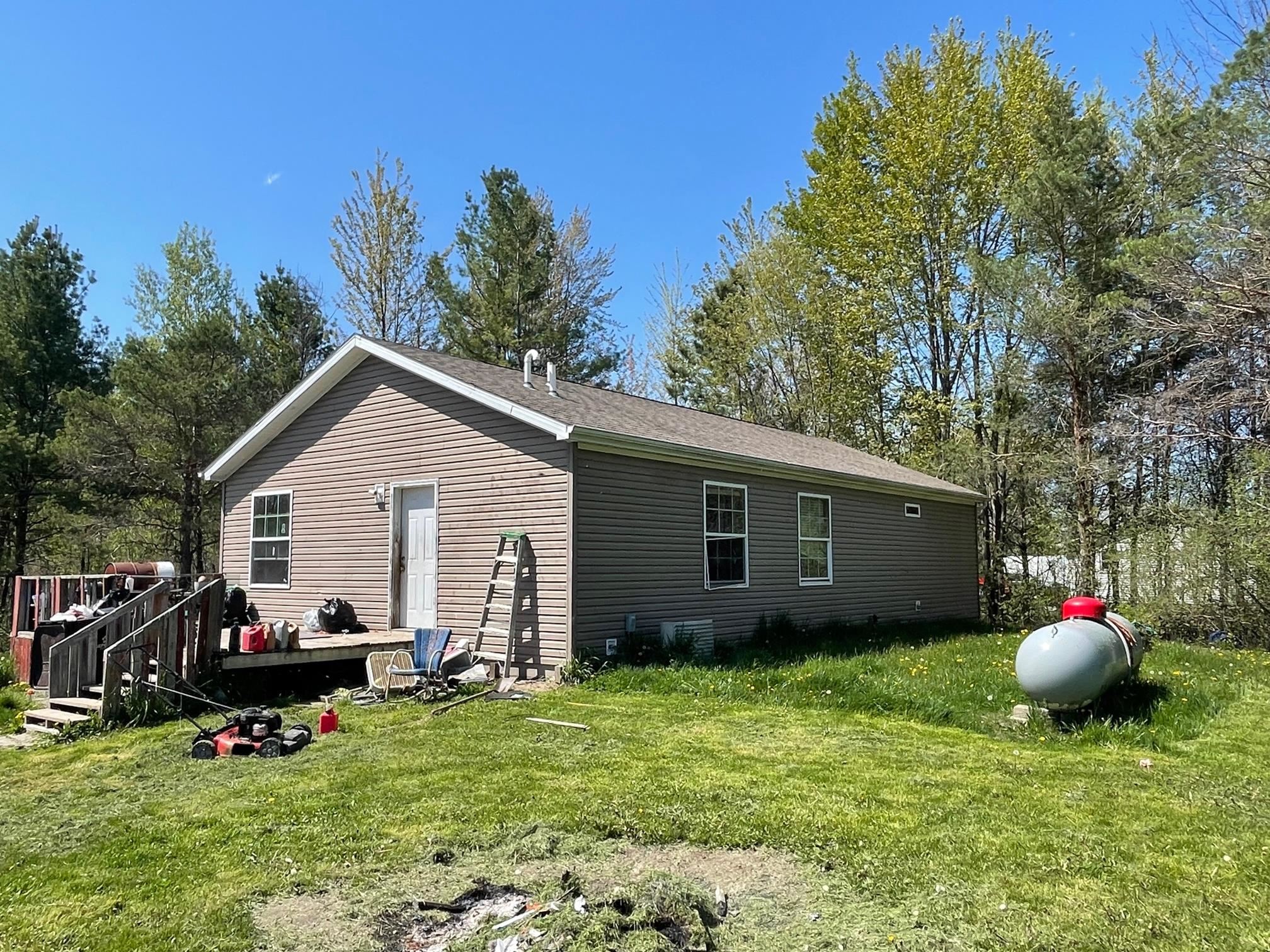4744 North Sturgeon Road Midland, MI 48642 - Photo 2 of 9 50108575-1.JPG