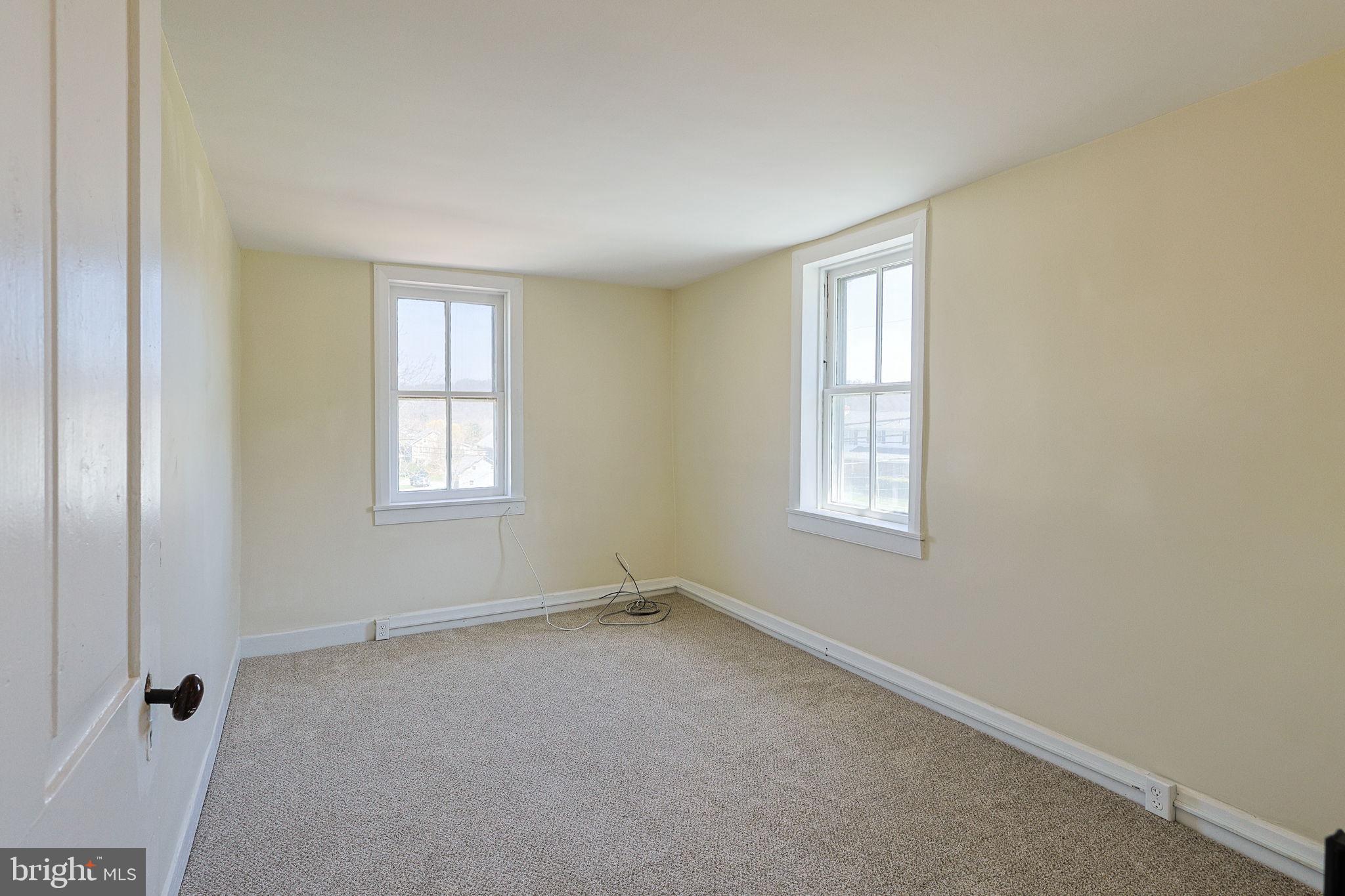 5456 Vera Cruz Road Emmaus, PA 18049 - Photo 37 of 69