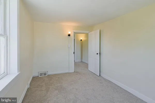 $305,000 | 5456 Vera Cruz Road, Emmaus, PA 18049