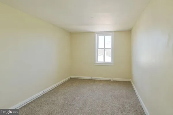 $305,000 | 5456 Vera Cruz Road, Emmaus, PA 18049