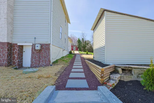 $305,000 | 5456 Vera Cruz Road, Emmaus, PA 18049