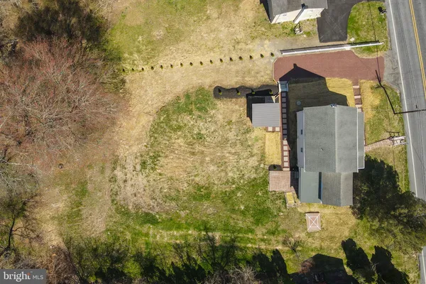 $305,000 | 5456 Vera Cruz Road, Emmaus, PA 18049