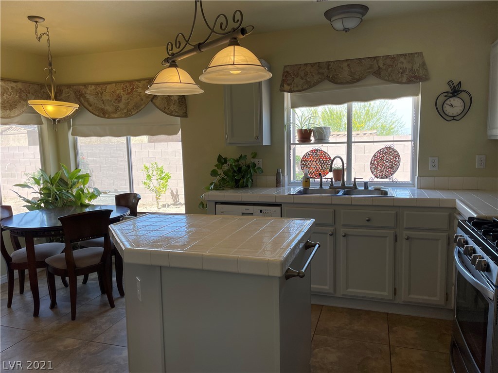 415 Opal Drive Henderson, NV 89015 - Photo 11 of 26