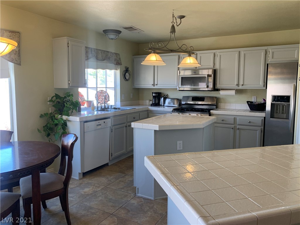 415 Opal Drive Henderson, NV 89015 - Photo 8 of 26