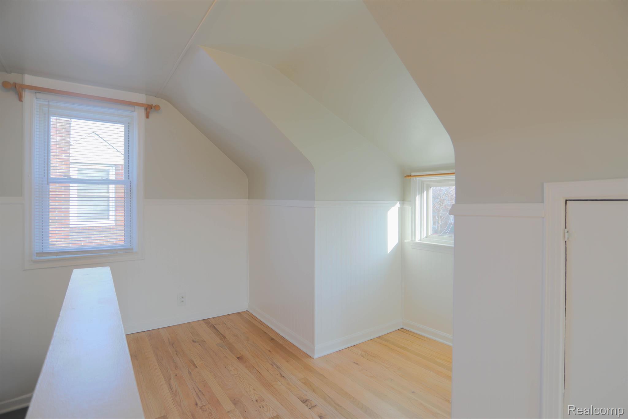 16003 Stephens Road Eastpointe, MI 48021 - Photo 21 of 30 Gallery Image 21