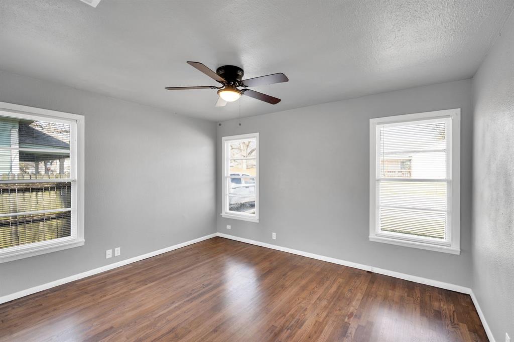 413 Shaw Street Cleburne, TX 76033 - Photo 13 of 26