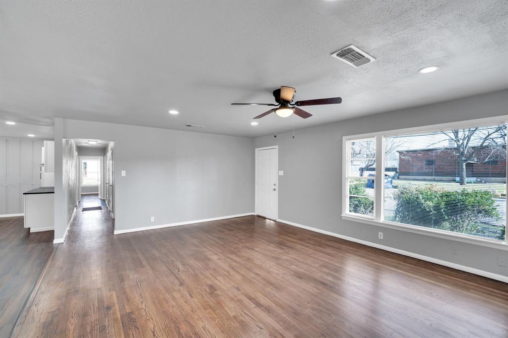 413 Shaw Street Cleburne, TX 76033 - Photo 8 of 26