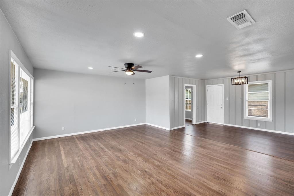 413 Shaw Street Cleburne, TX 76033 - Photo 9 of 26