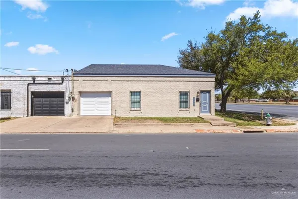 $2,400 | 1900 La Vista Avenue, McAllen, TX 78501