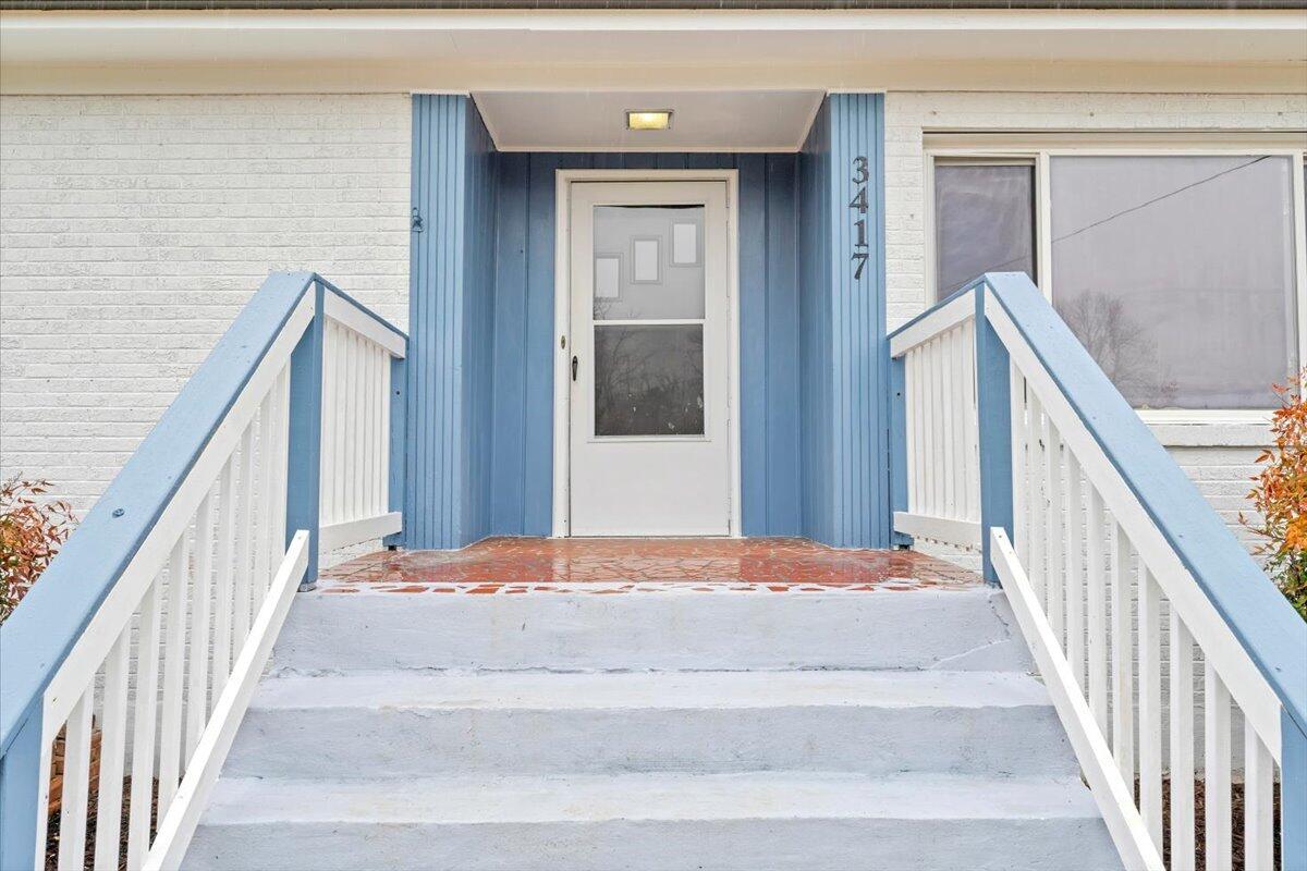 3417 Windsor Road Roanoke, VA 24018 - Photo 4 of 55 04-MIB00285