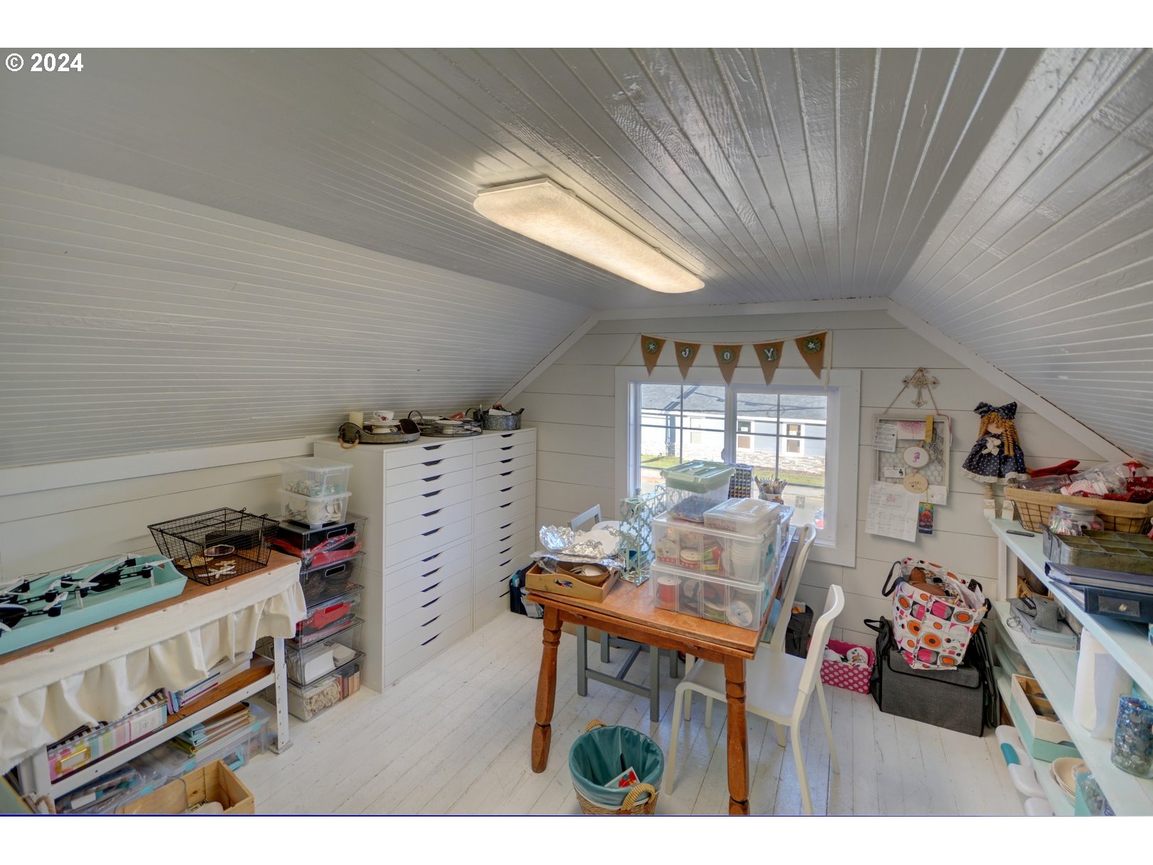 717 12th Avenue Seaside, OR 97138 - Photo 12 of 16