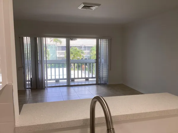 $1,625 | 222 North Federal Highway, Unit 220, Deerfield Beach, FL 33441