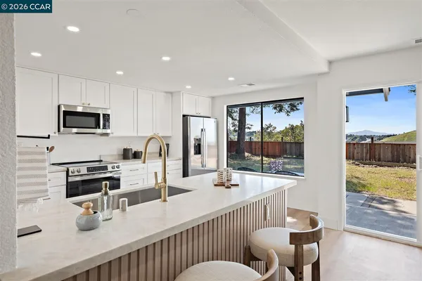 $799,000 | 2419 Hillview Lane, Pinole, CA 94564