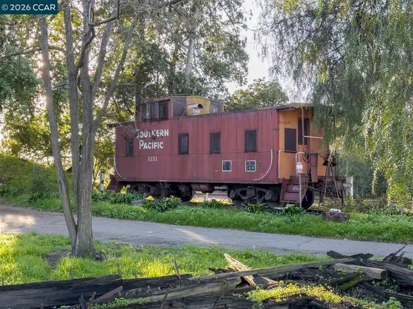 $799,000 | 2419 Hillview Lane, Pinole, CA 94564