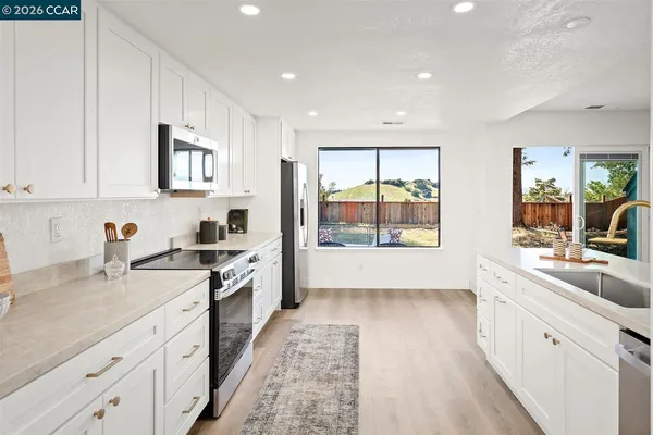 $799,000 | 2419 Hillview Lane, Pinole, CA 94564