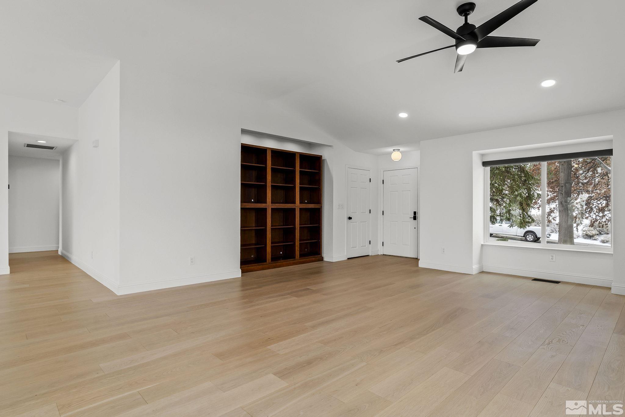 5321 Simons Drive Reno, NV 89523 - Photo 5 of 29 Photo 5