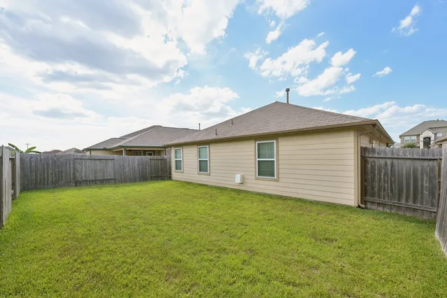 $1,800 | 2222 Mountain Quail Way, Conroe, TX 77385