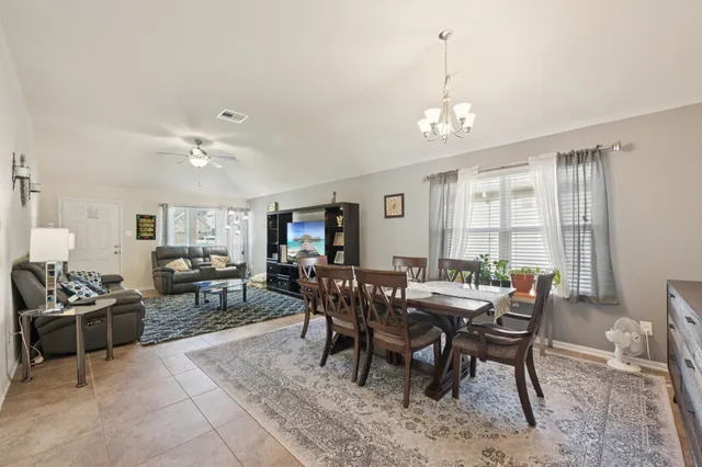 $1,800 | 2222 Mountain Quail Way, Conroe, TX 77385