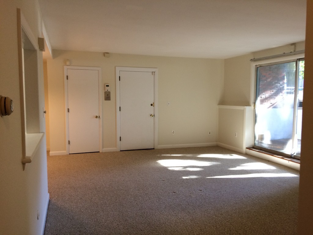 55 Jacqueline Road, Unit 1 Waltham, MA 02452 - Photo 2 of 7 Gallery Image 2