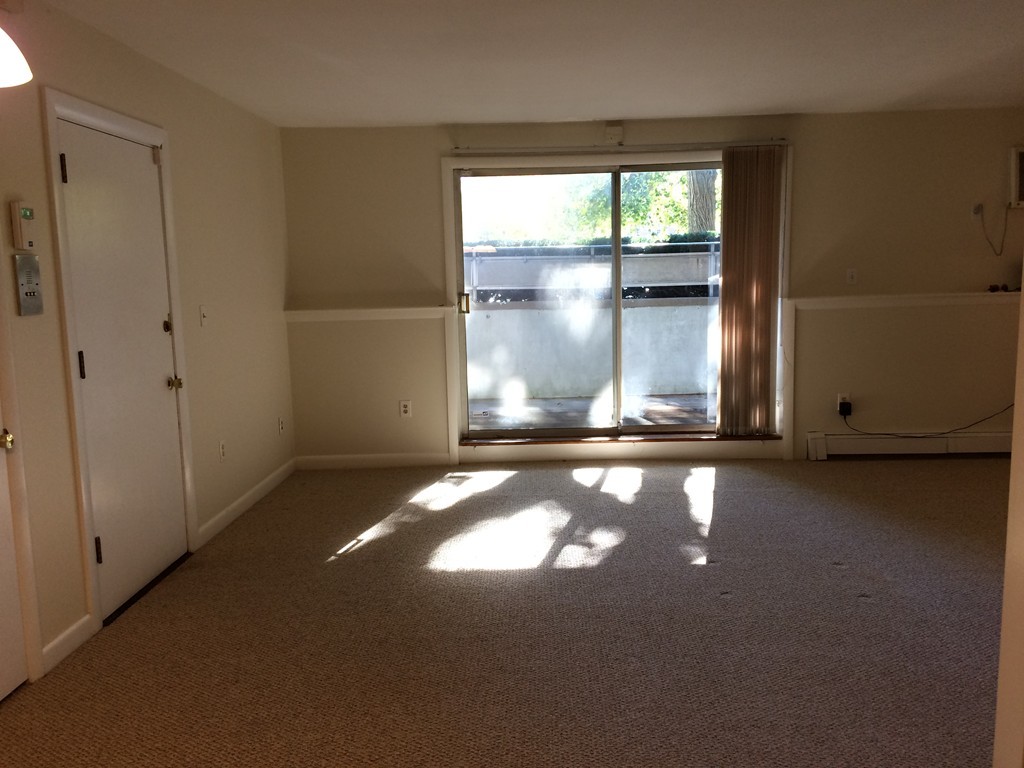 55 Jacqueline Road, Unit 1 Waltham, MA 02452 - Photo 6 of 7 Gallery Image 6