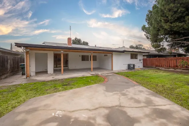 $410,000 | 5356 North Bond Street, Fresno, CA 93710