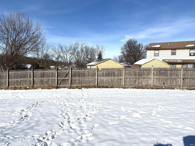 $250,000 | 4517 Woodlynn Court, Fort Wayne, IN 46816