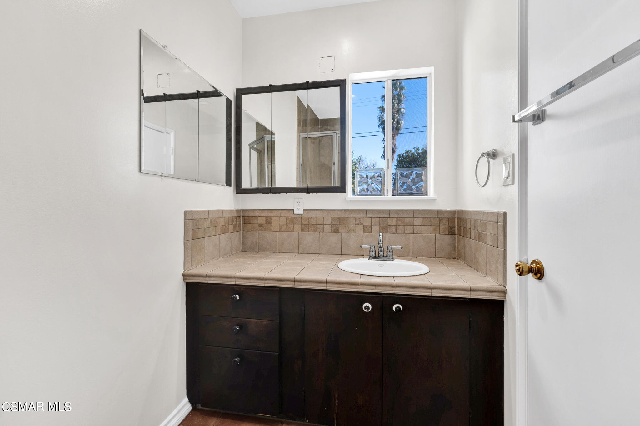 7348 Yolanda Avenue Reseda, CA 91335 - Photo 19 of 23 7348 Yolanda Ave - HsHProd - 23