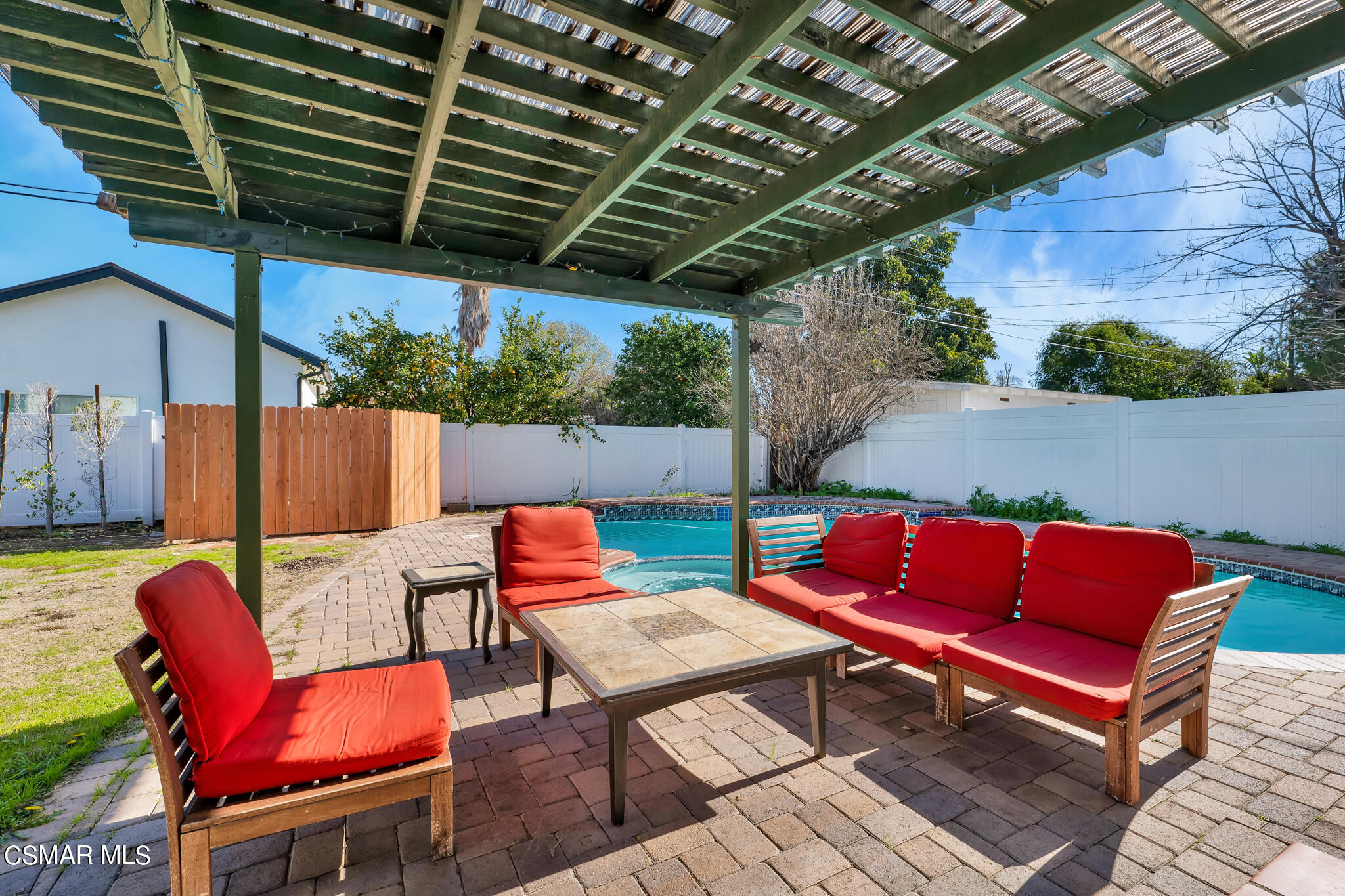 7348 Yolanda Avenue Reseda, CA 91335 - Photo 21 of 23 7348 Yolanda Ave - HsHProd - 38