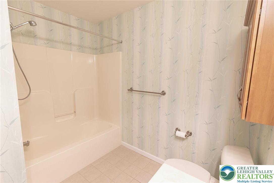 4024 Evergreen Road Allentown, PA 18104 - Photo 22 of 30