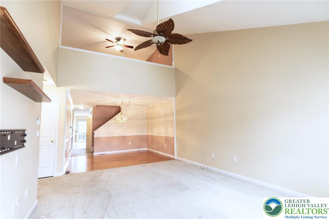 4024 Evergreen Road Allentown, PA 18104 - Photo 3 of 30