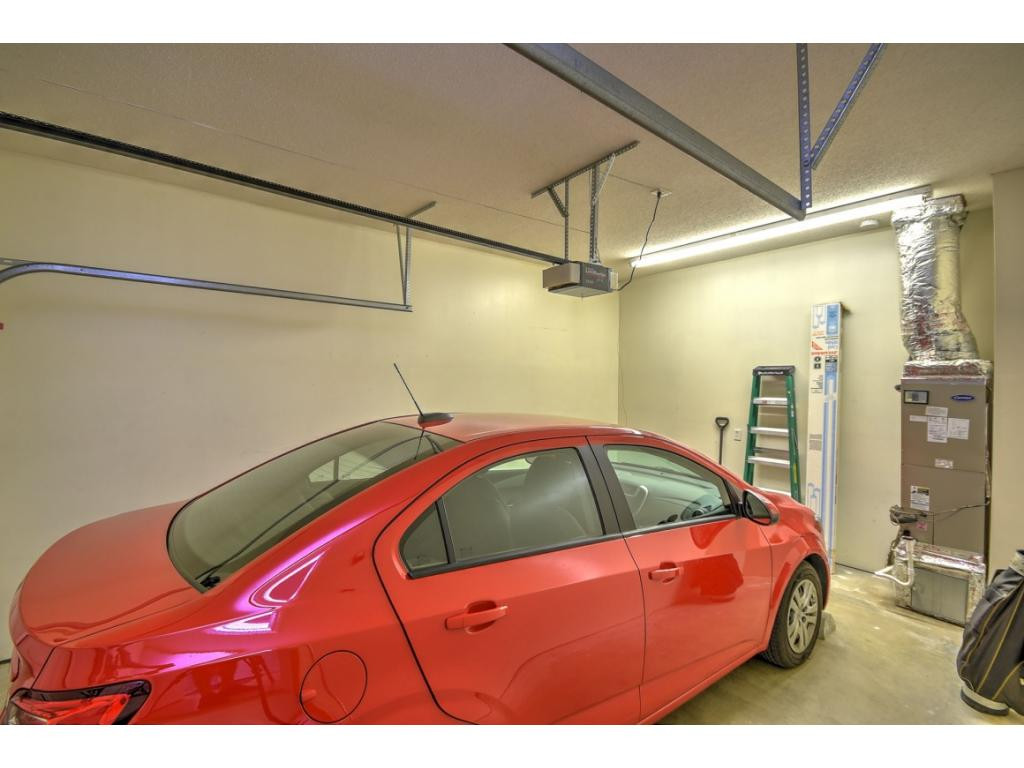 2101 Cherokee Road, Unit 3 Johnson City, TN 37604 - Photo 19 of 27 Garage