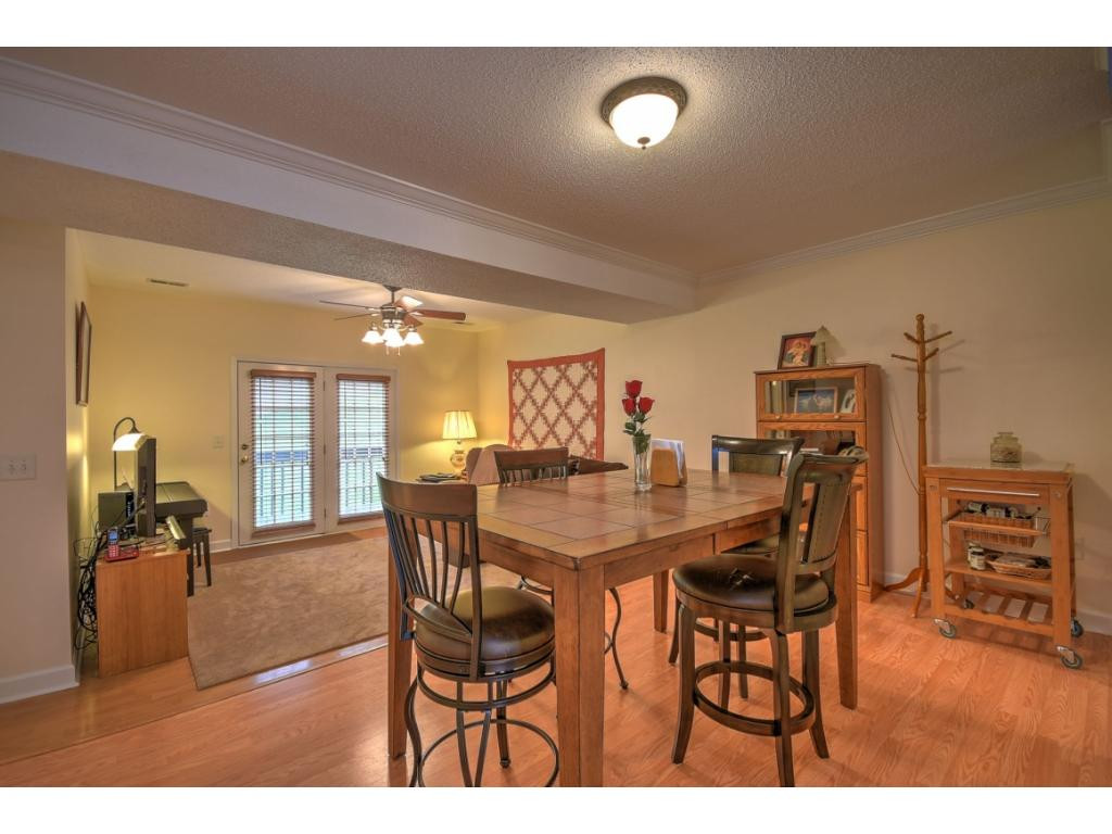 2101 Cherokee Road, Unit 3 Johnson City, TN 37604 - Photo 8 of 27 Dining Area