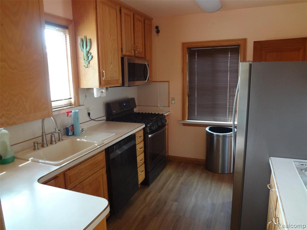 4409 South Wayne Road Wayne, MI 48184 - Photo 6 of 22