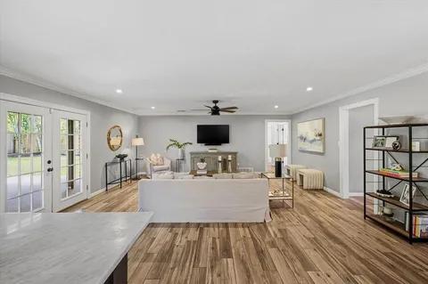 $680,000 | 4405 Westlake Drive, Fort Worth, TX 76109