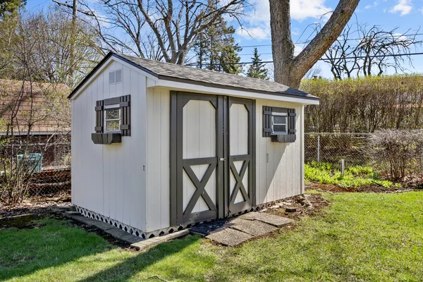 $439,900 | 418 Lancers Drive, Addison, IL 60101