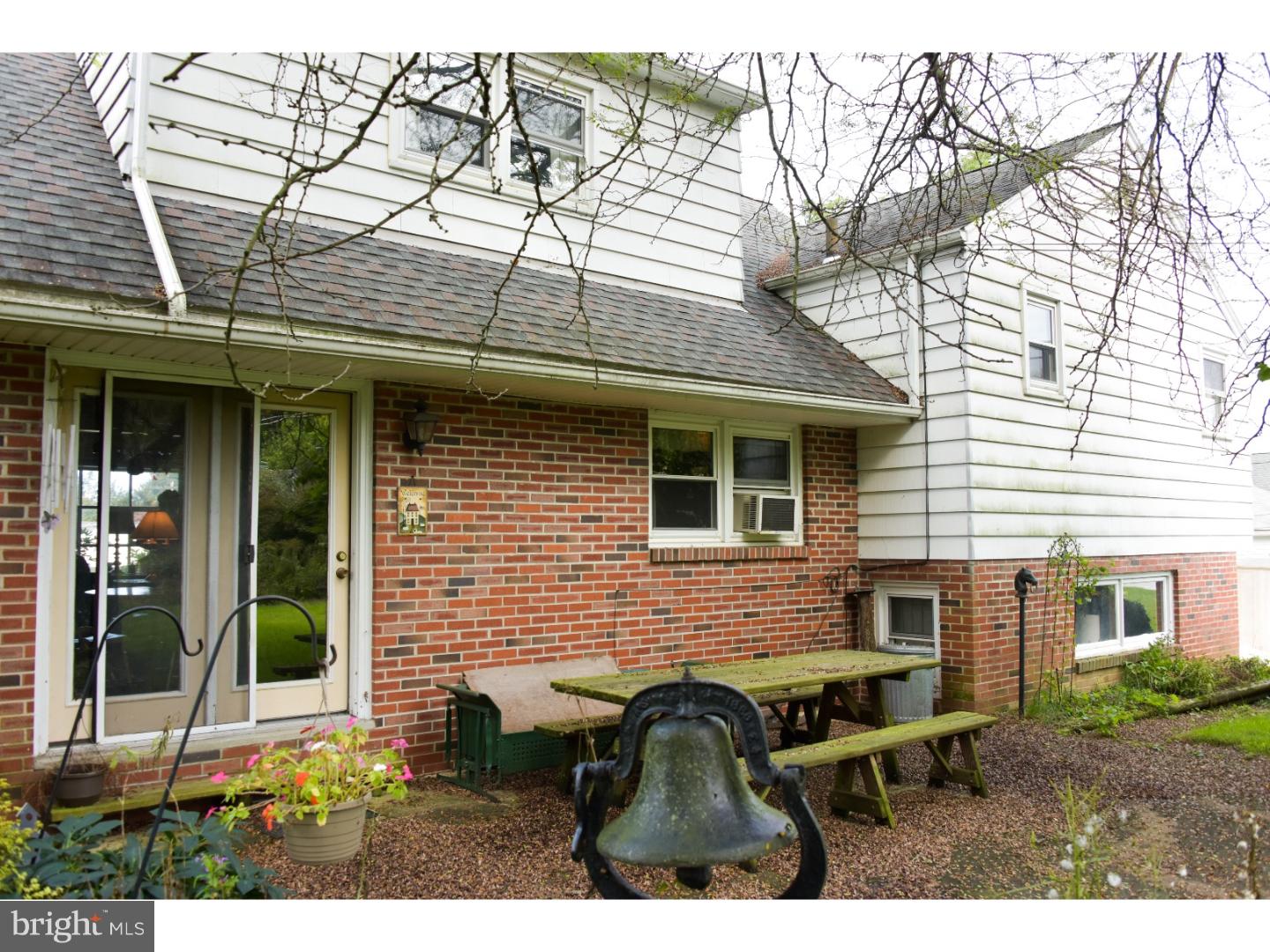 405 South Sterley Street Reading, PA 19607 - Photo 20 of 23