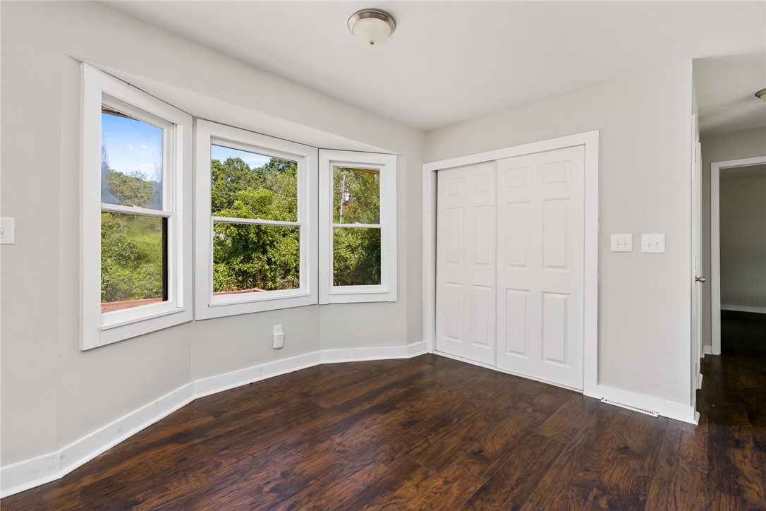 1407 Old Ivy Road Anderson, SC 29621 - Photo 15 of 30 Eat-in Kitchen