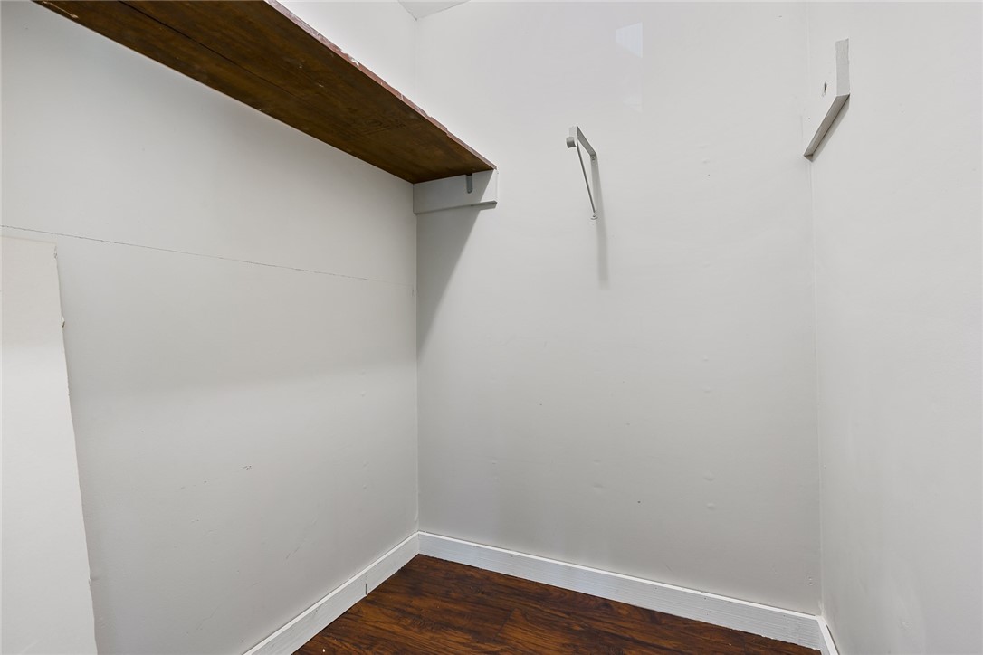 1407 Old Ivy Road Anderson, SC 29621 - Photo 21 of 30 Upstairs Walk-in Closet