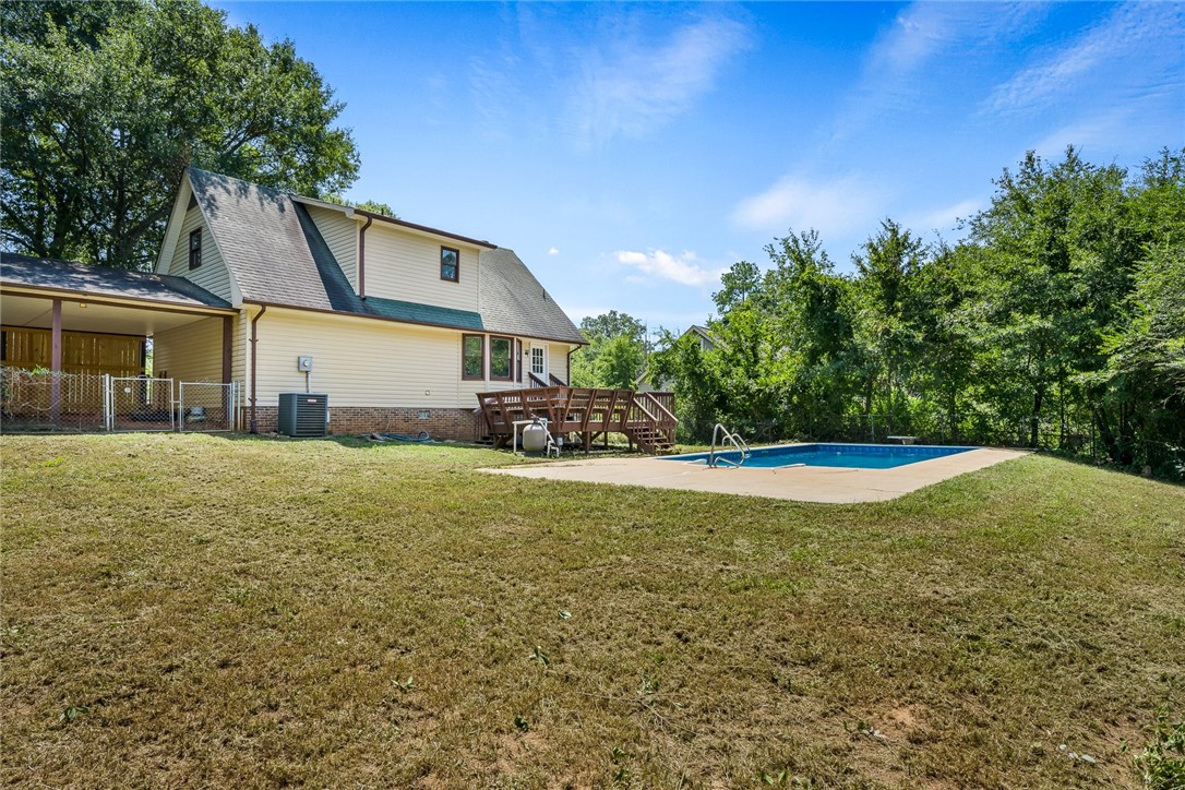 1407 Old Ivy Road Anderson, SC 29621 - Photo 27 of 30 In-ground pool