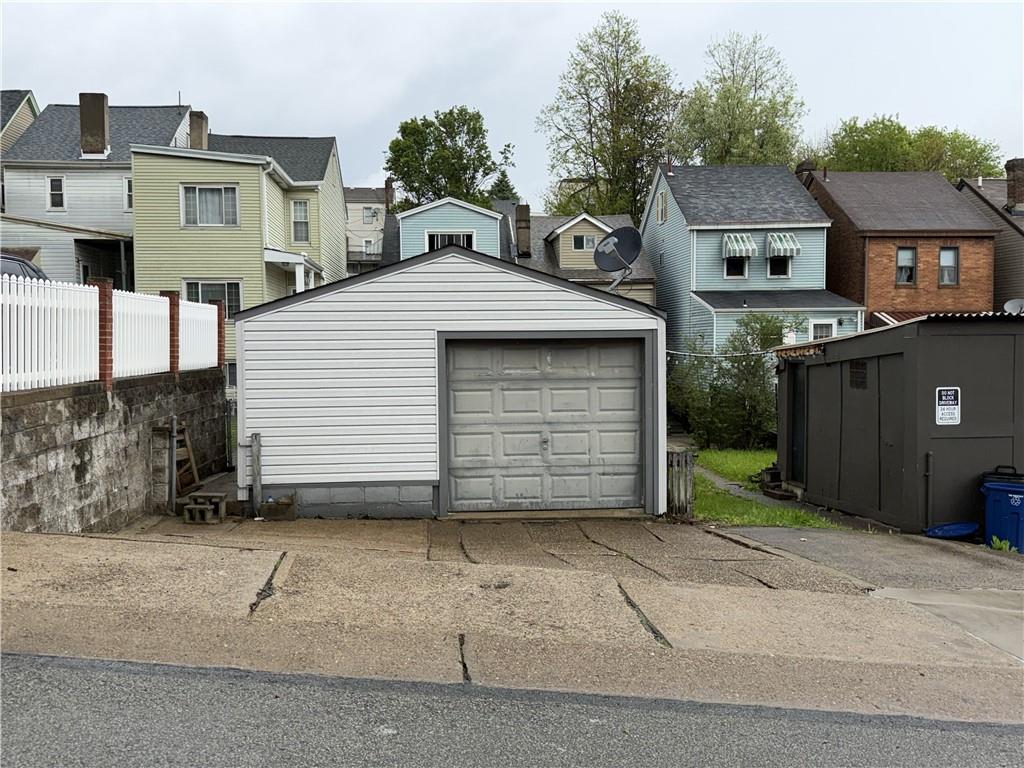 2420 Patterson Street Pittsburgh, PA 15203 - Photo 3 of 17