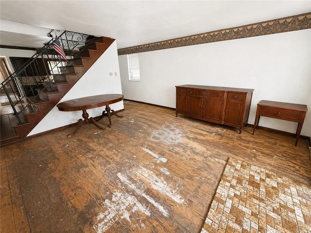 2420 Patterson Street Pittsburgh, PA 15203 - Photo 5 of 17
