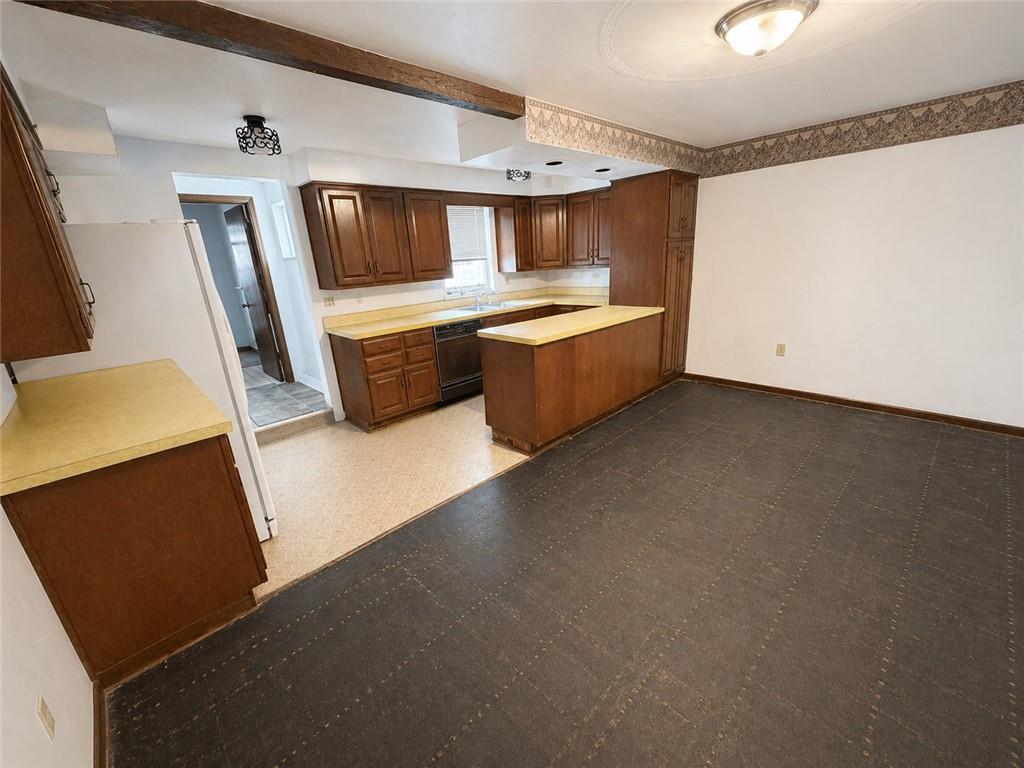 2420 Patterson Street Pittsburgh, PA 15203 - Photo 7 of 17