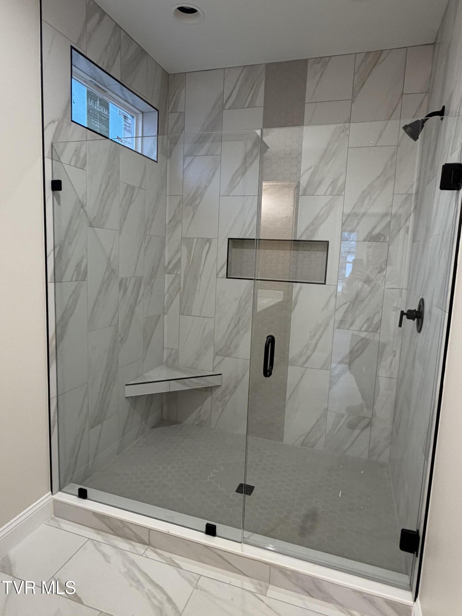 1207 Brown Road Erwin, TN 37650 - Photo 12 of 18 IMG_0777